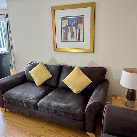 Castle Gait, Paisley Apartment Bagian luar foto