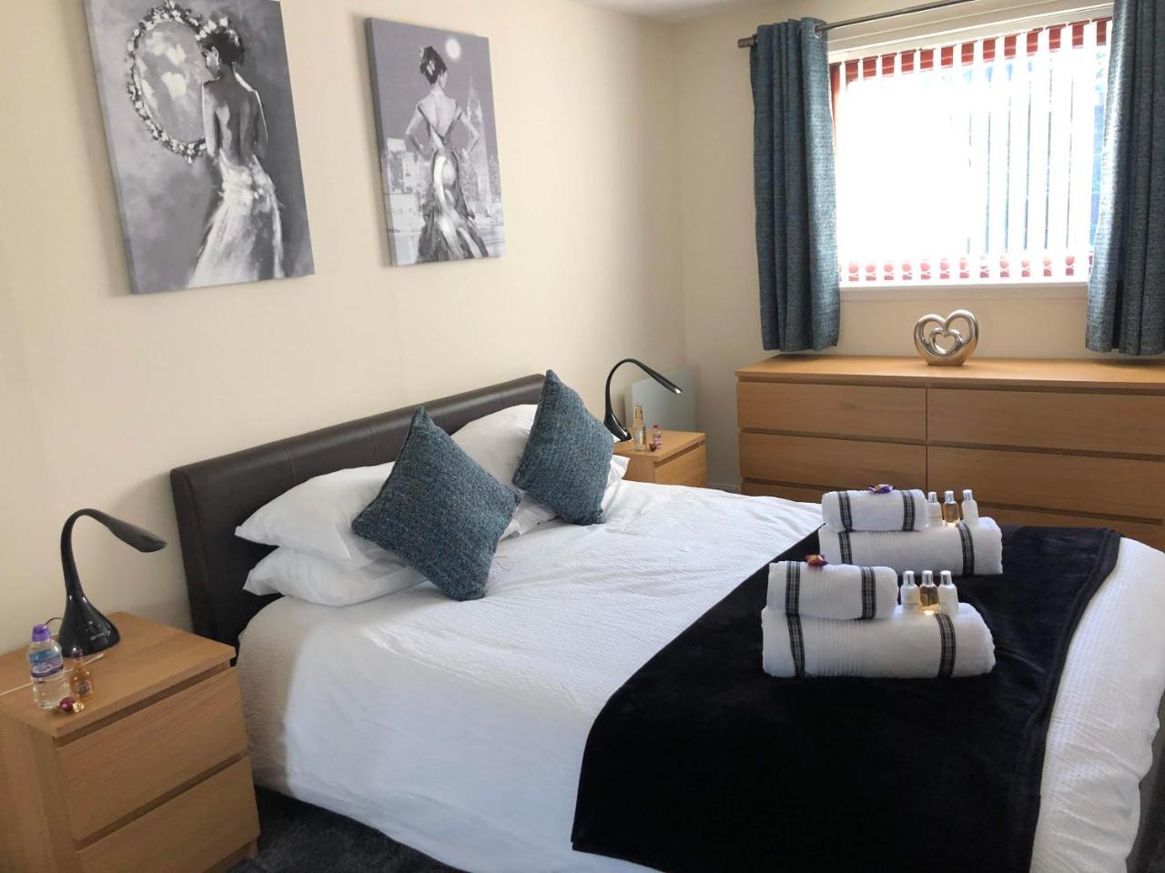 Castle Gait, Paisley Apartment Bagian luar foto